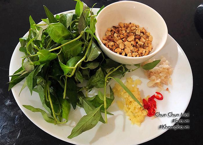 goi xoai xanh tom kho chua ngot lai gion gion, an het roi ca nha van hoi